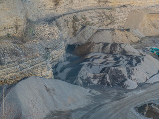 Sandabbau im Steinbruch