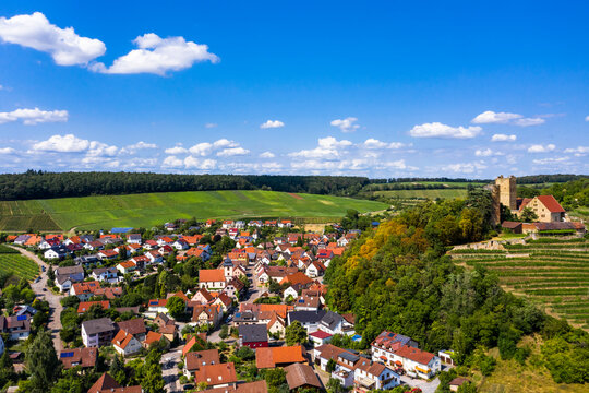 Germany, Baden-Wurttemberg, Brackenheim, Aerial view of countryside town in summer