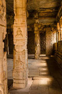 India, Karnataka, Hampi, Carved columns at temple of Vijaya Vittala complex in desert valley of Hampi