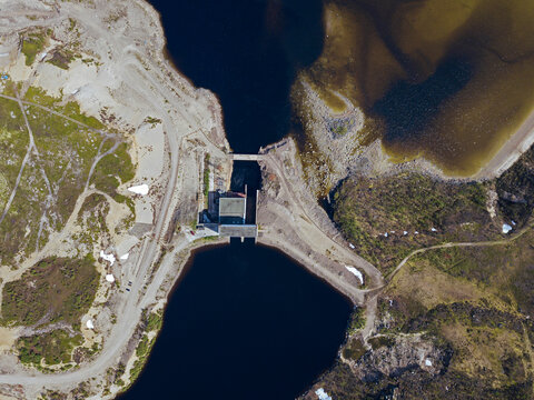 Russia, Murmansk region,&not;&dagger;Kolsky&not;&dagger;District, Teriberka,&not;&dagger;Teriberka&not;&dagger;river in landscape, aerial view