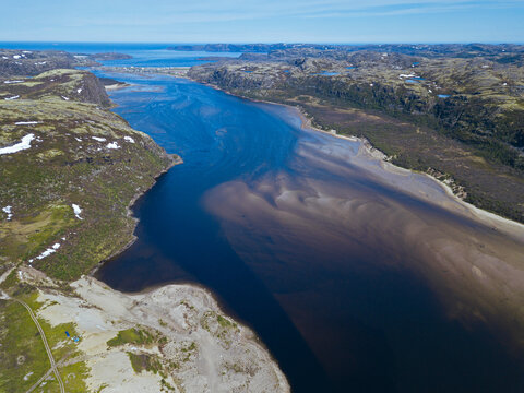 Russia, Murmansk region,&not;&dagger;Kolsky&not;&dagger;District, Teriberka,&not;&dagger;Teriberka&not;&dagger;river in landscape, aerial view