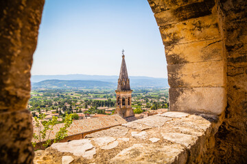Scenic view of the ancient village of Saint-Saturnin-les-Apt, Provence, France - obrazy, fototapety, plakaty