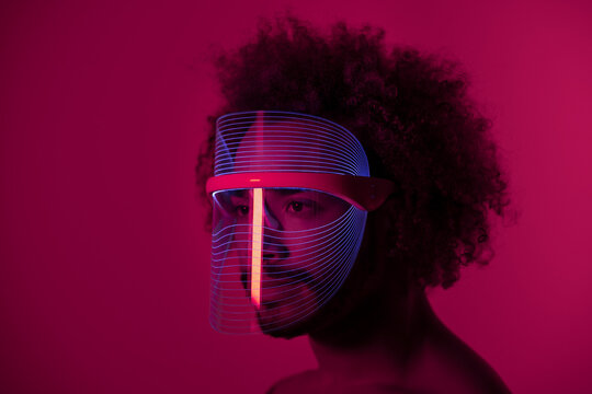 Led Mask Stimulates Collagen And Elastin, Elgoibar,spain