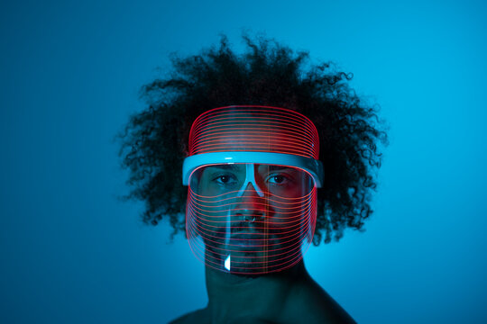 Led Mask Stimulates Collagen And Elastin, Elgoibar,spain