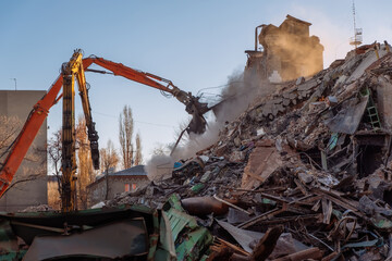 Process of demolition of old industrial building