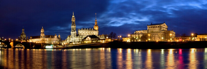 Fototapeta na wymiar Dresden - Old town panorama reflected in the Elbe at the blue hour