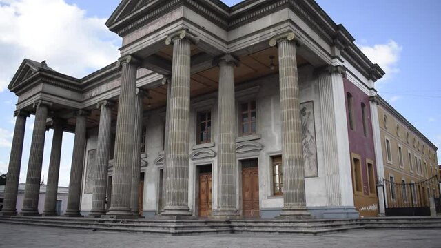 teatro nacional de Quetzaltenango 