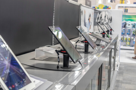 December 22 2019 - Calgary , Alberta Canada - Tablets On Dsiplay In Electronics Shop Best Buy