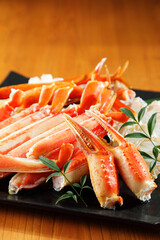 ずわいがに　Snow crab legs on the plate