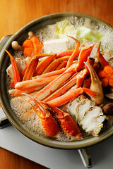カニ鍋(ズワイガニ)　Snow crab hot pot (Japanese style)