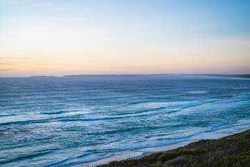 Obraz premium Beautiful sunset over 11 mile beach in Esperance.