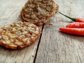 tempeh that has been fried and ready to eat