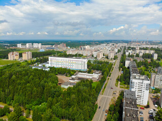 Fototapeta na wymiar Aerial view of Stroiteley Avenue (Kirov, Russia)