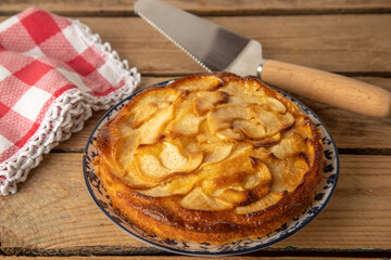 delicious homemade round apple pie