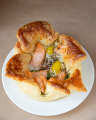 Salmon tart with eggs