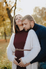 Fototapeta premium Young adult couple in love in autumn Park
