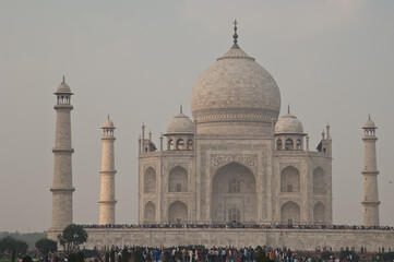 Fototapeta na wymiar Taj Mahal in Agra at Uttar Pradesh. India.