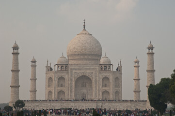 Fototapeta na wymiar Taj Mahal in Agra at Uttar Pradesh. India.