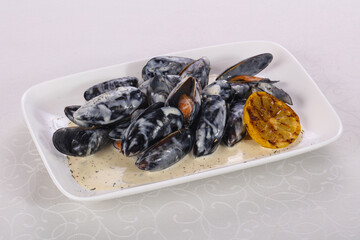 Tasty delicous Mussels with cream sauce