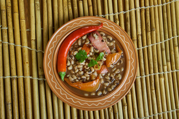 How to Prepare Moroccan Black-Eyed Peas