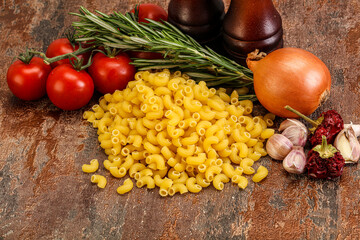 Raw Italian wheat pasta - Chifferi rigati