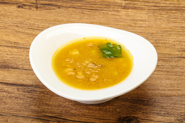 Pea soup with smoked meat