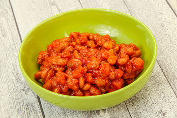 Baked kidney with tomato and pepper