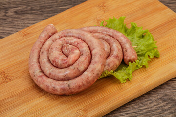 Raw sausage ring for grill