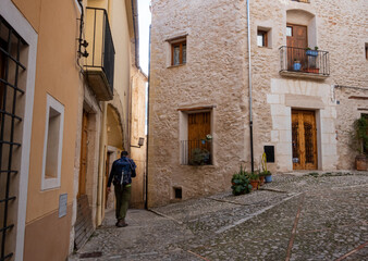 Fototapeta na wymiar Narrow and picturesque streets of Bocairent town.