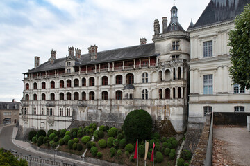 Fototapeta na wymiar Blois Castle in the town of Bois in France