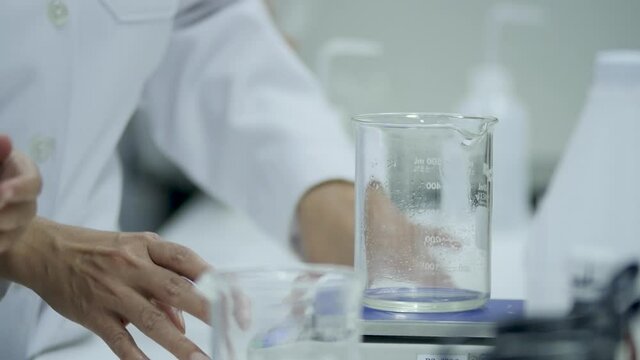 Pack the cosmetics in a clear plastic jar.
