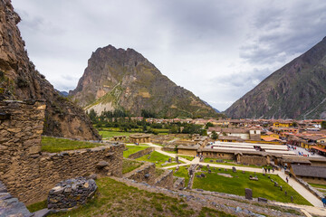 Fototapeta na wymiar Panoramic view of Ollantaytambo, Old Inca fortress in the Sacred Valley in the Andes mountains of Cuzco, Peru