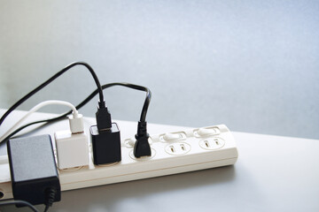 スイッチ付きテーブルタップ