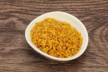 Vegetarian cuisine - dry bulgur for cooking