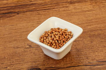 Coriander seeds in the bowl