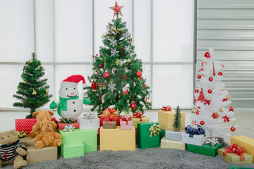 Snowmen, Christmas trees and lots of gift box for Christmas or New Year.