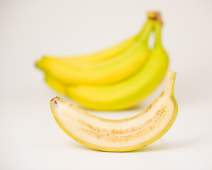 bananas, halved banana