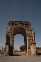 Obraz premium Night photography in the Roman ruins of Caparra. Extremadura. Spain.