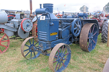 Fototapeta na wymiar Vintage Steam tractor