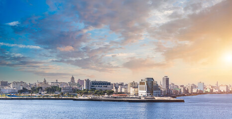 Fototapeta premium Panoramic aerial view of an Old Havana, Old Havana streets and Havana Bay in historic city center of Havana Vieja near Paseo El Prado and Malecon.