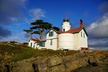 Fototapeta na wymiar lighthouse on the coast of oregon, USA 