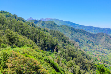 Fototapeta na wymiar Beautiful mountain landscape from the Levada Ribeiro Frio - Portela