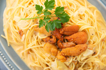 ウニのクリームパスタ