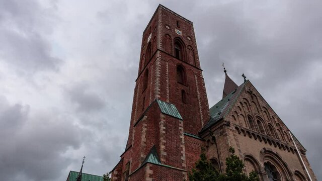 Time Lapse clip of the tower of Ribe Cathedral in Denmark build around 1250