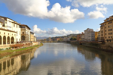 Fototapeta na wymiar View Arno in Florence