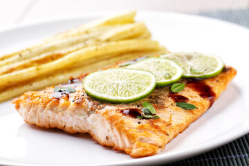 Salmon Fillet with Asparagus, Lime and Balsamic Sauce