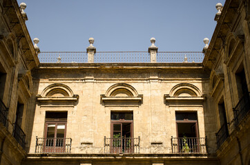 
comedy yard of an historic building in the spanish city of Seville