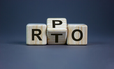 RPO vs RTO. Turned a cube and changed the word 'RTO - recovery time objective' to 'RPO - recovery...