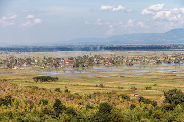 Fototapeta na wymiar Paysage rural au lac Inle, Myanmar