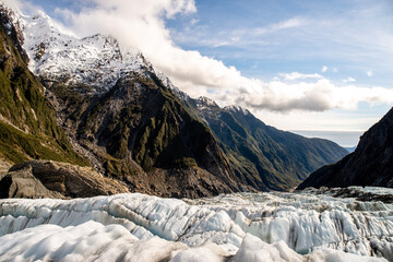Fototapeta na wymiar glacier and mountains